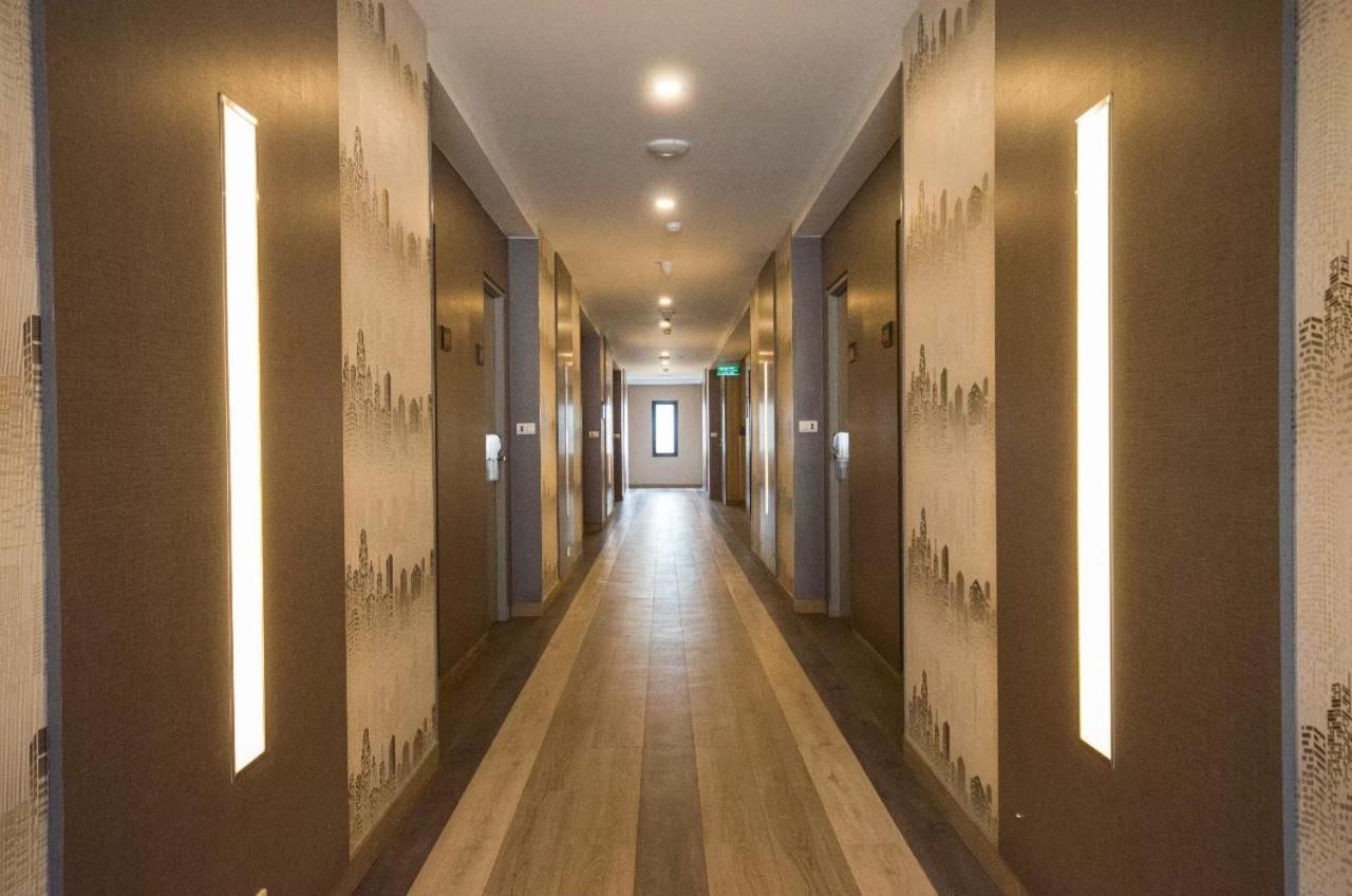 Marsi Hotel @ Bangchak Bangkok Bagian luar foto